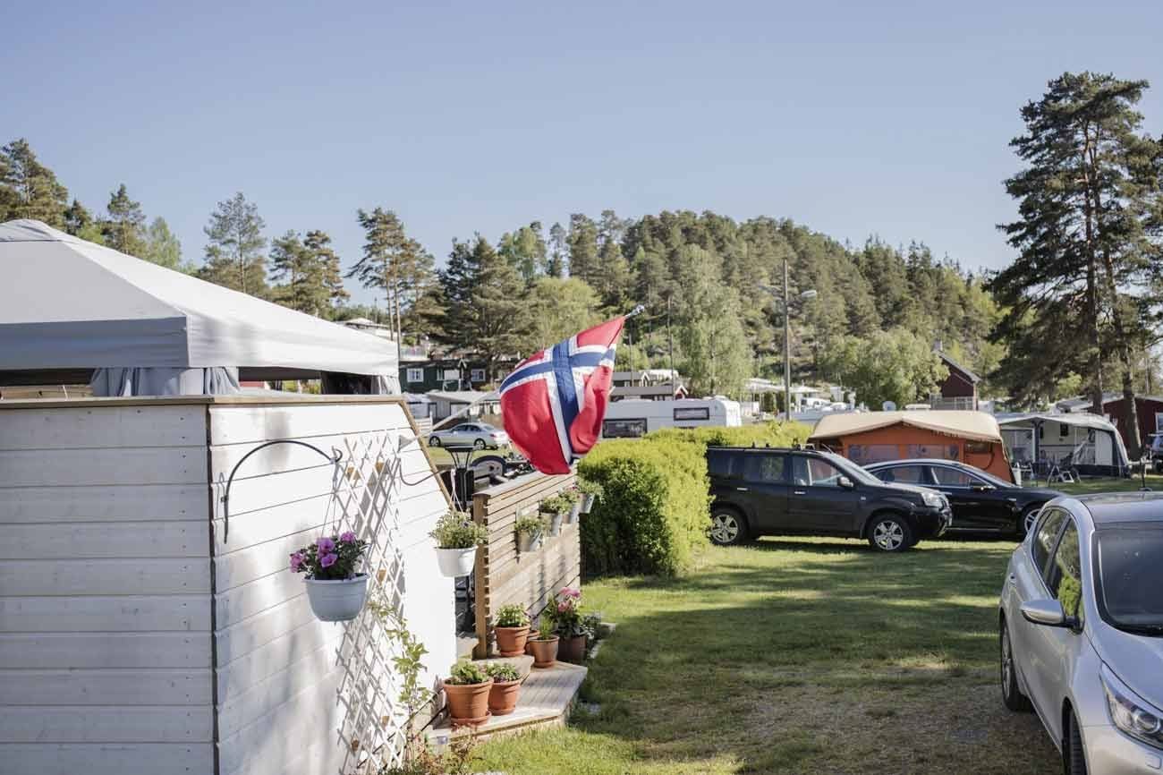 &Aring; velge en fastmontert hel&aring;rscamp er veldig komfortabelt, og er et godt alternativ til &aring; kj&oslash;pe en hytte p&aring; fjellet eller ved vannet.