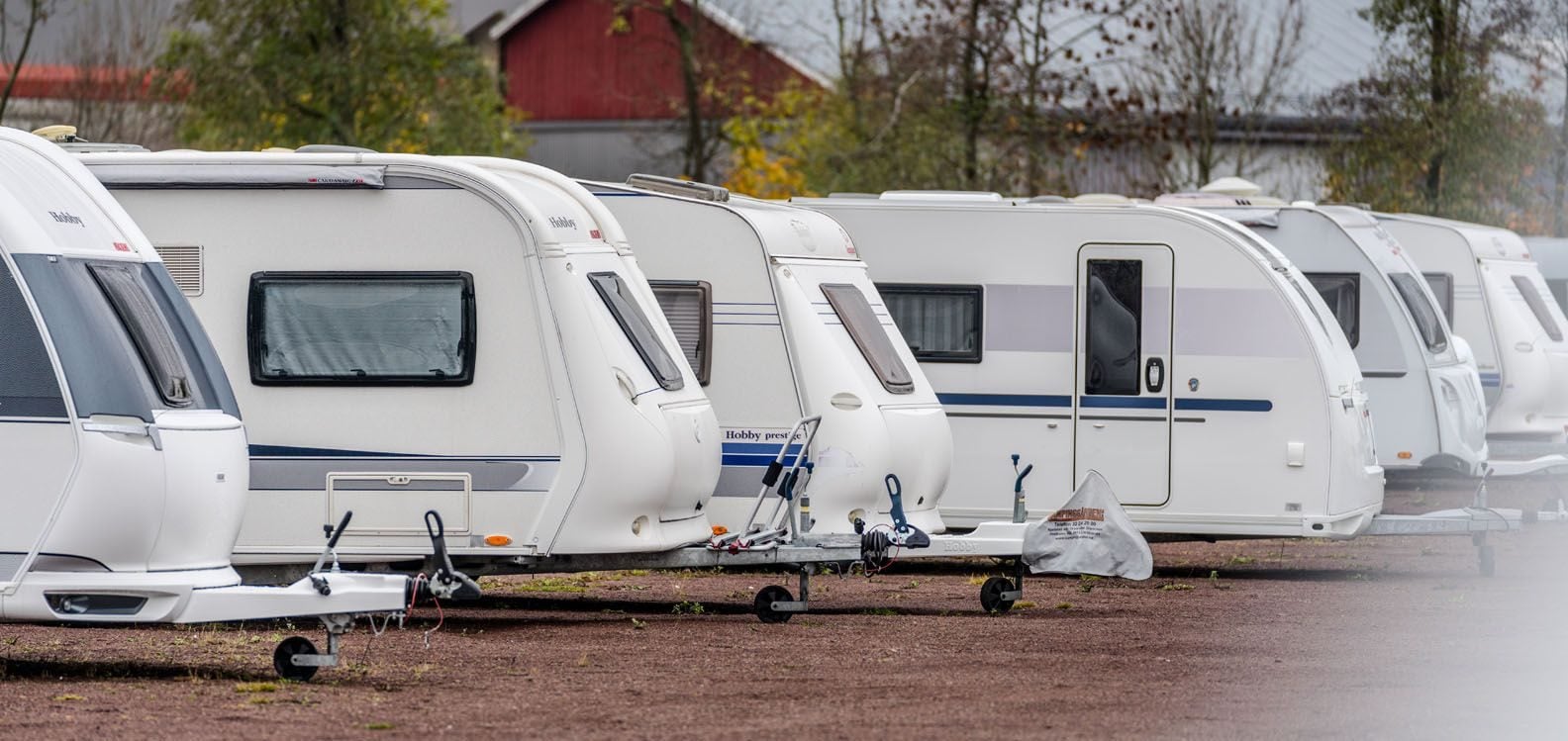 På tide med service på campingvogna?