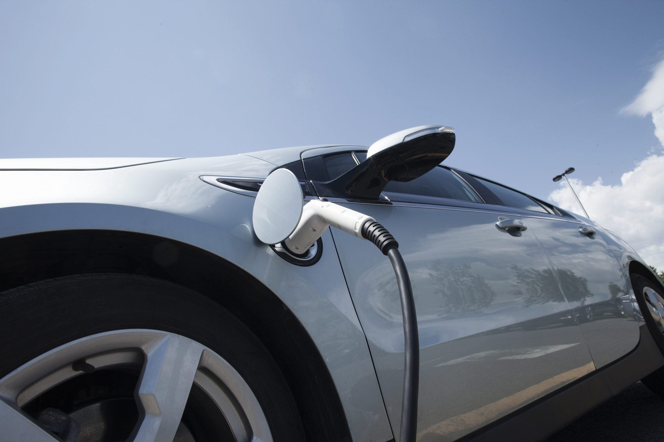 Dette er forskjellene mellom elbil, hybrid, diesel og bensin