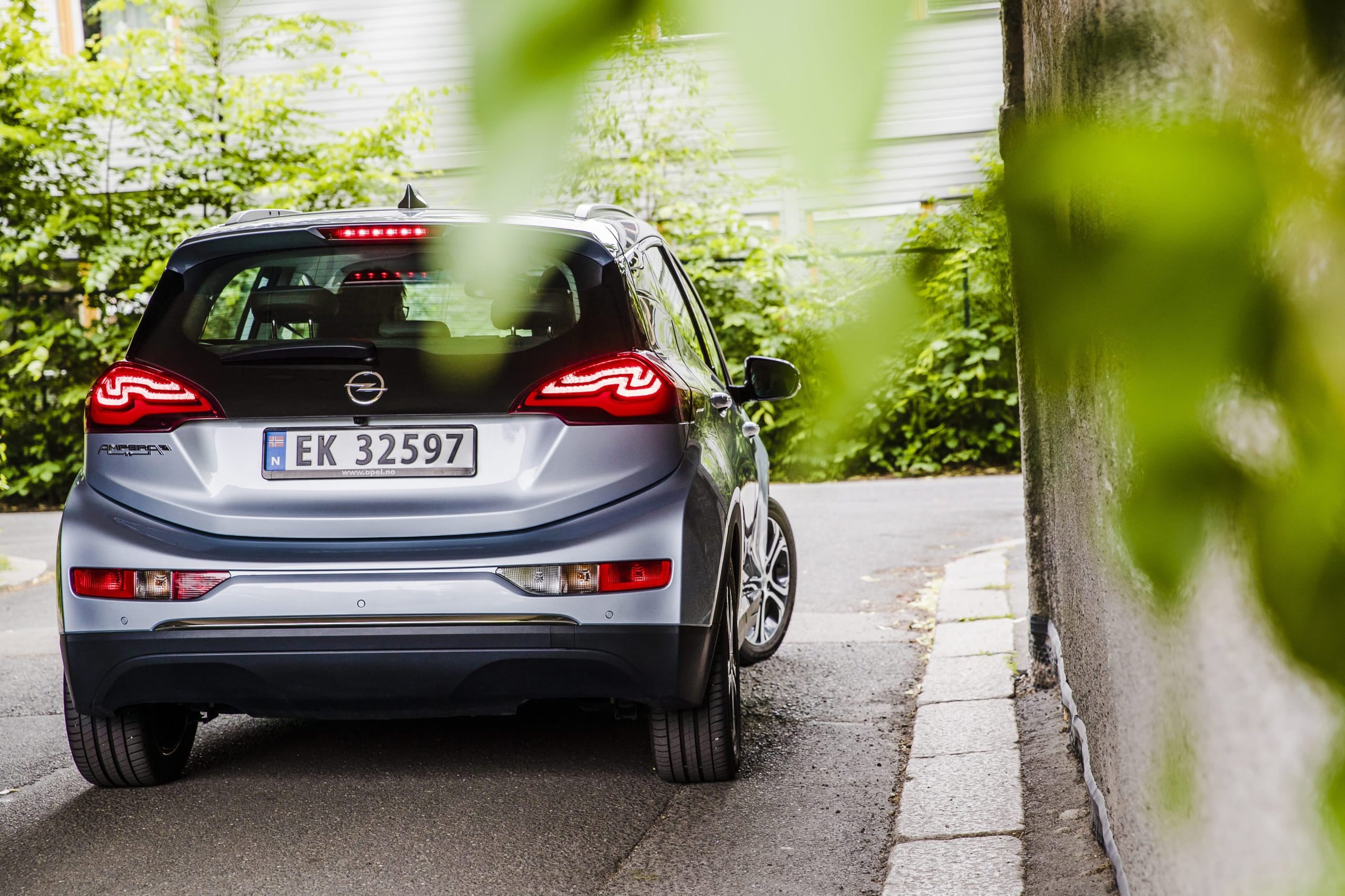 Derfor kan det lønne seg å lease elbil