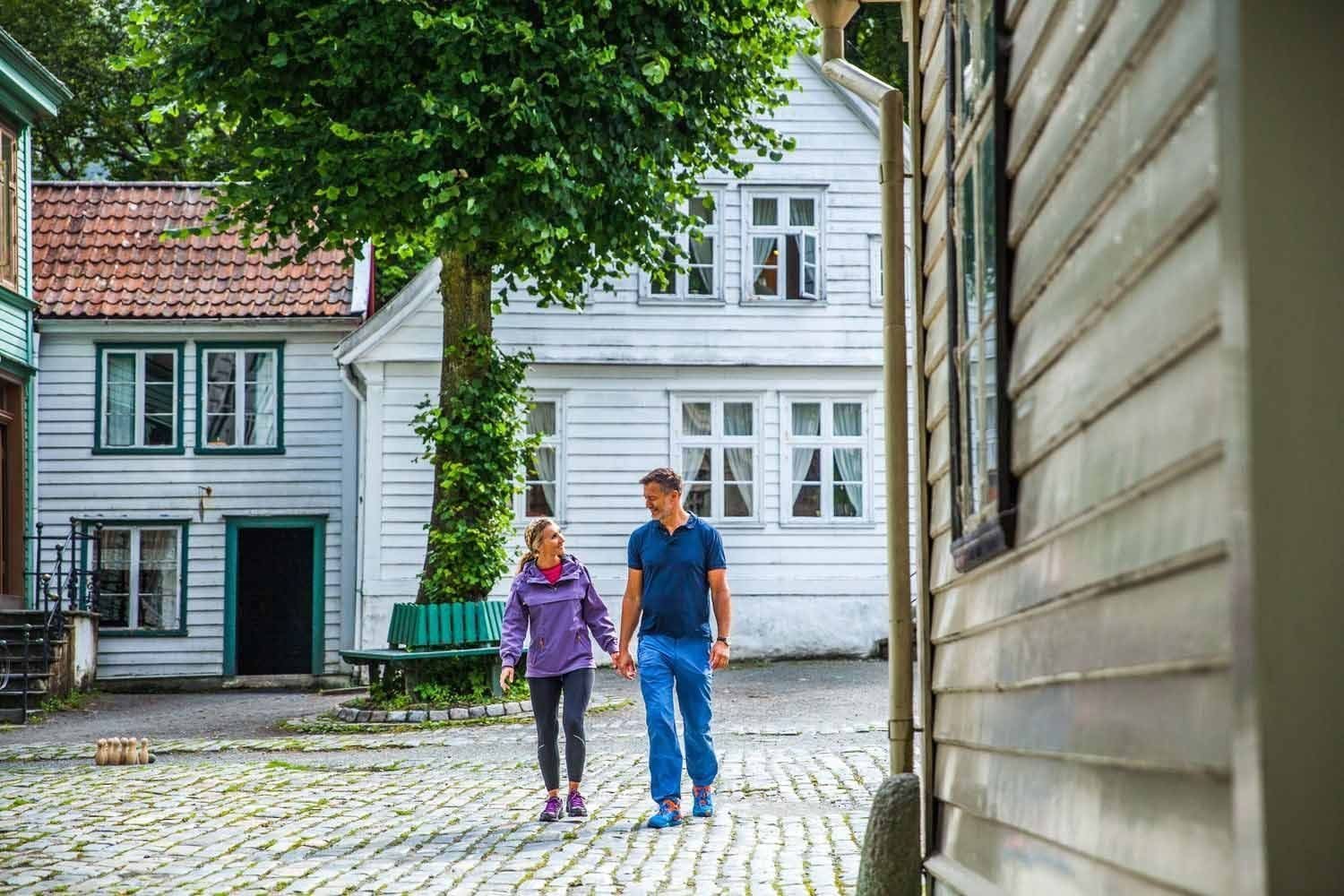 Bergen by ligger snaut to mil unna Lone Camping